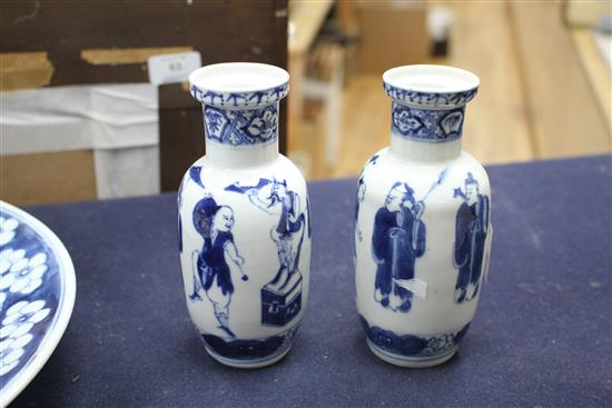A pair of 19th century Chinese blue and white small vases, height 15cm